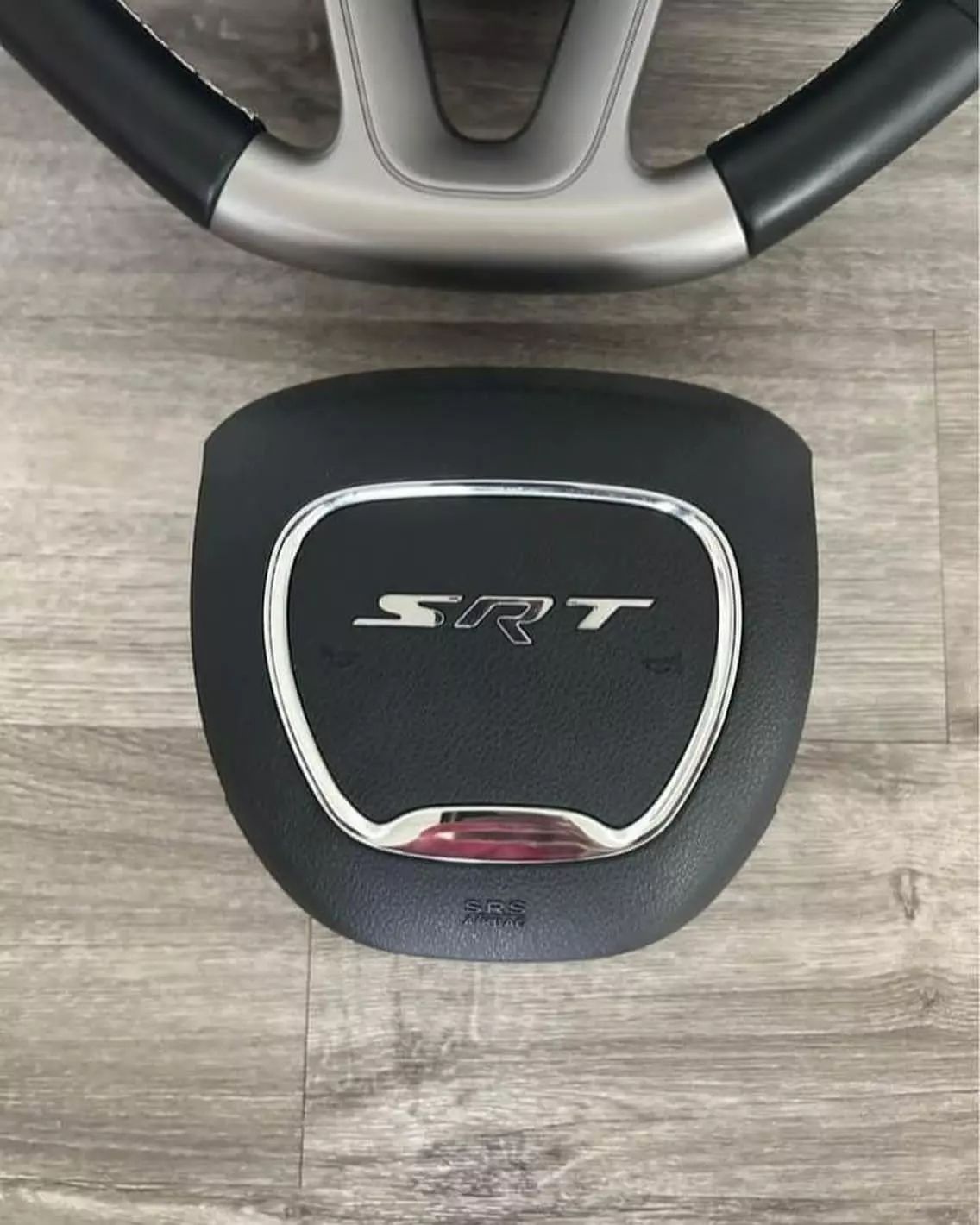Dodge Charger Redeye steering wheel and red lightup airbag - Image 2